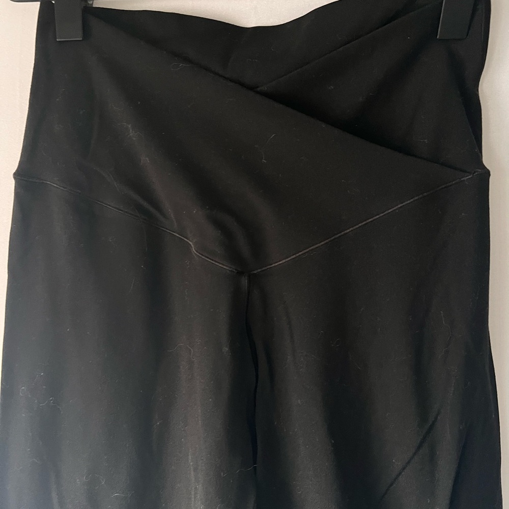 Aerie Offline Real Me 3/4 Crop High Rise 
Leggings